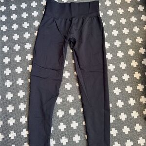 NVGTN Black High-Waisted Leggings